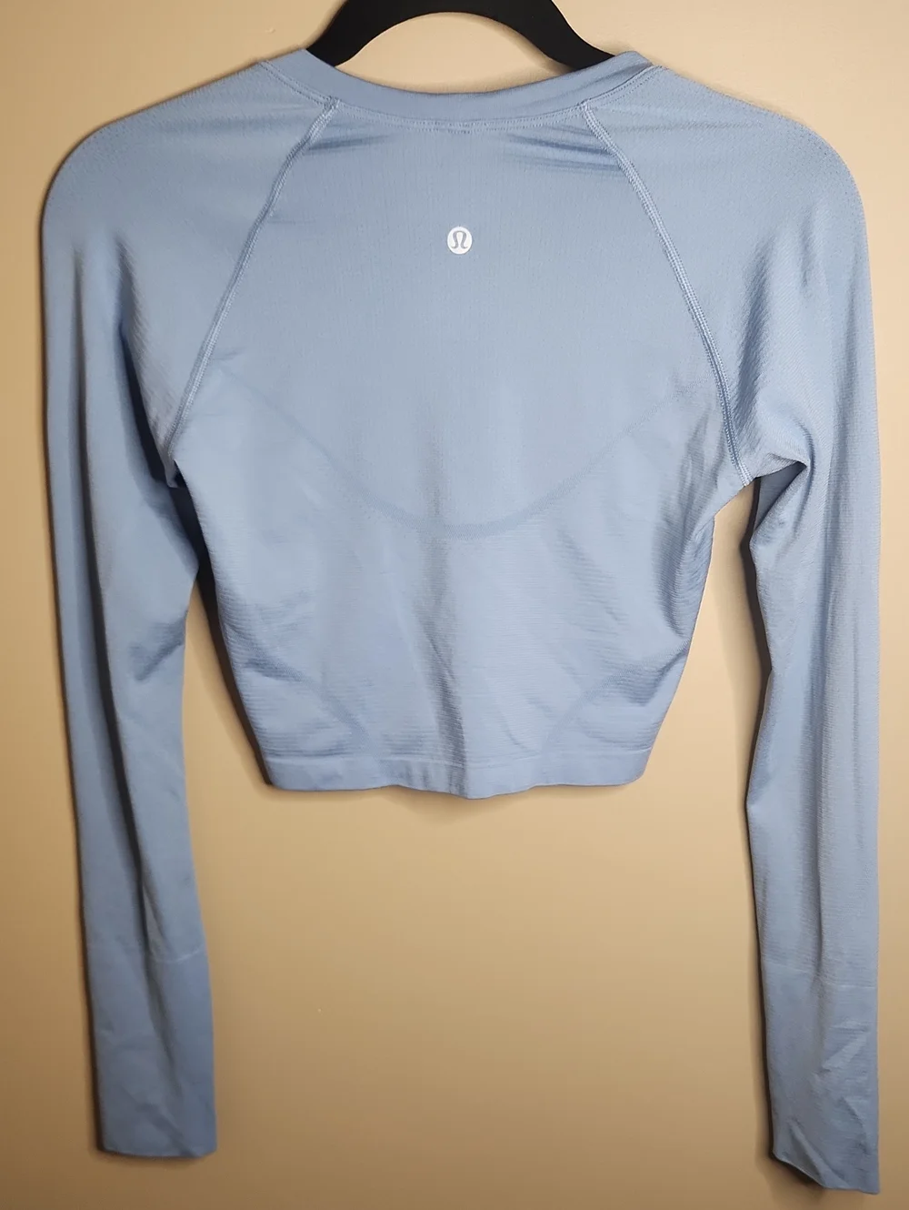 lululemon Swiftly Tech Cropped Long Sleeve Shirt 2.0 In Blue Willow(?). Size 6.
